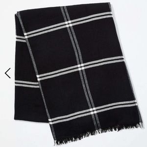 New LOFT blanket scarf